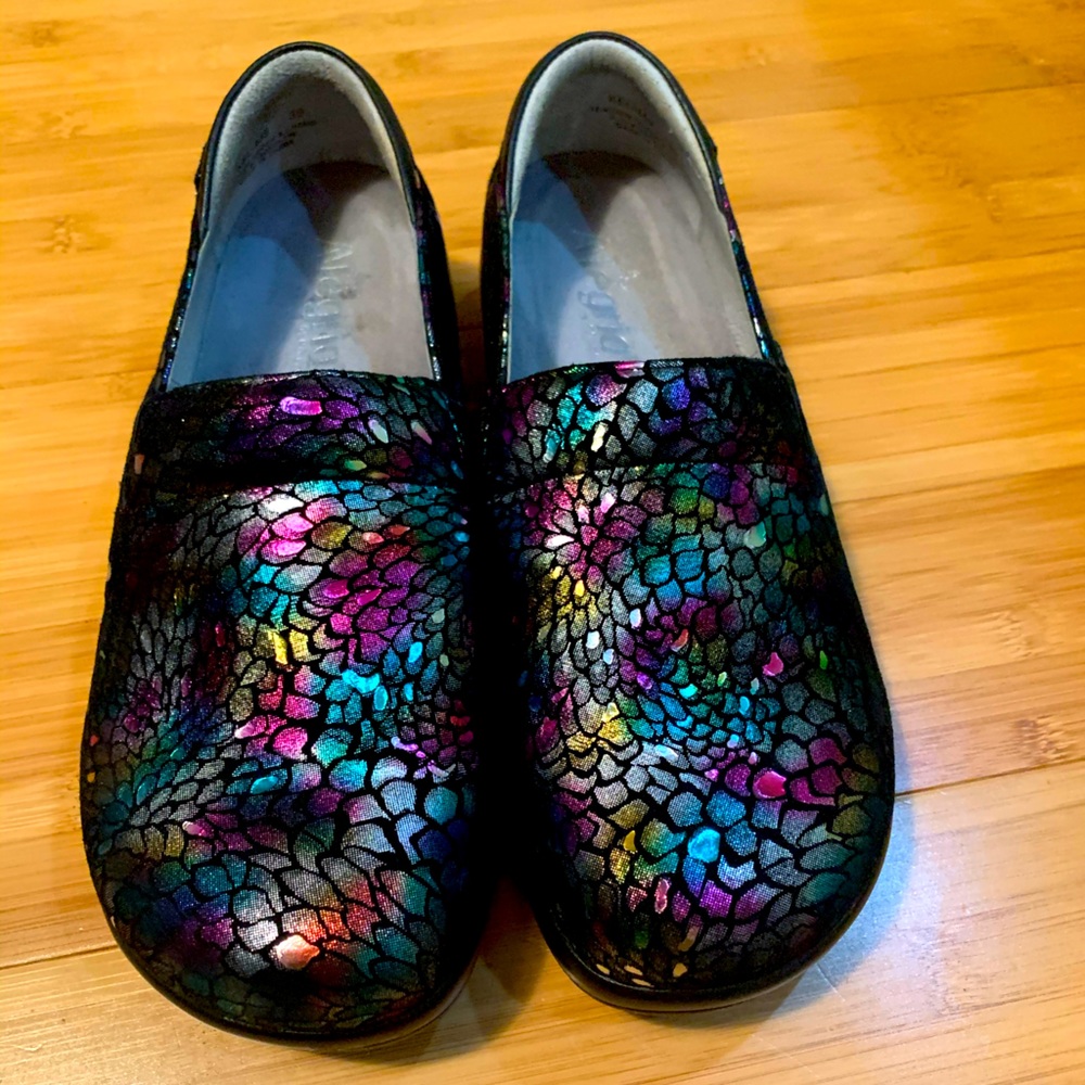 Algeria nursing shoes